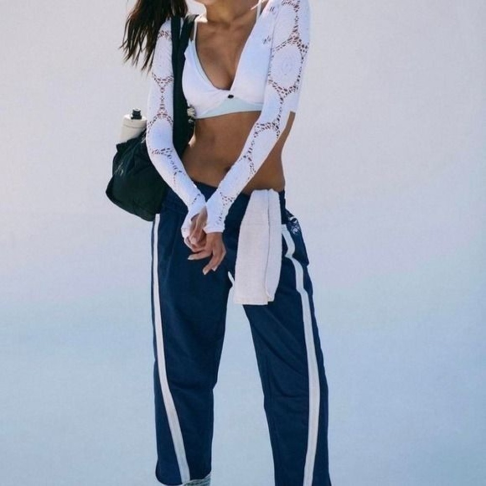 Free People Movement Say The Word Shrug White M/L Pointelle Lace Thumbhole Crop